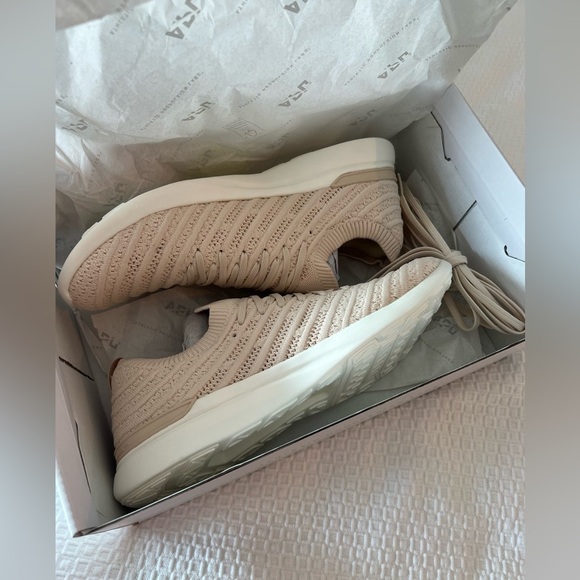 NWT APL TechLoom Wave Warm Silk Ivory Athletic Running Training Sneakers Mens 9 main image 8
